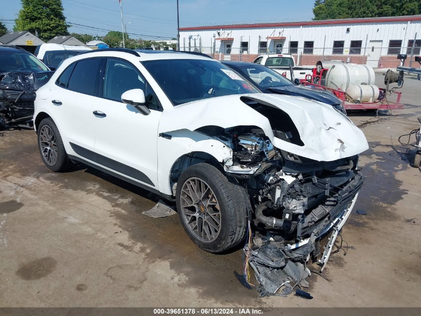 2018 PORSCHE MACAN