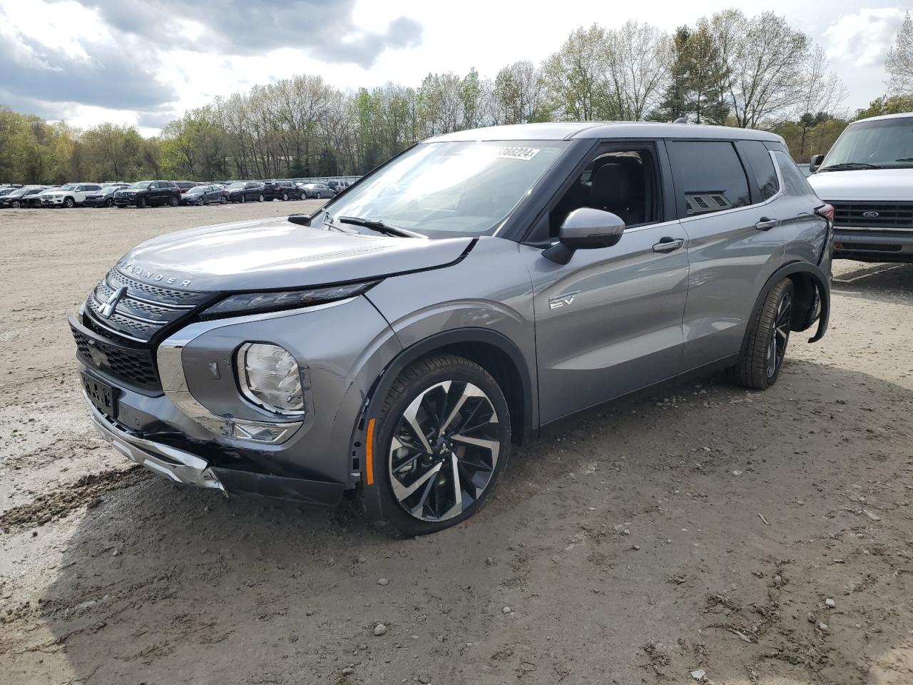 2024 MITSUBISHI OUTLANDER SE