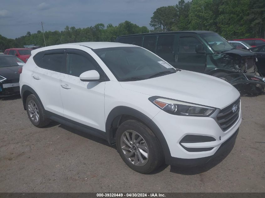 2017 HYUNDAI TUCSON SE