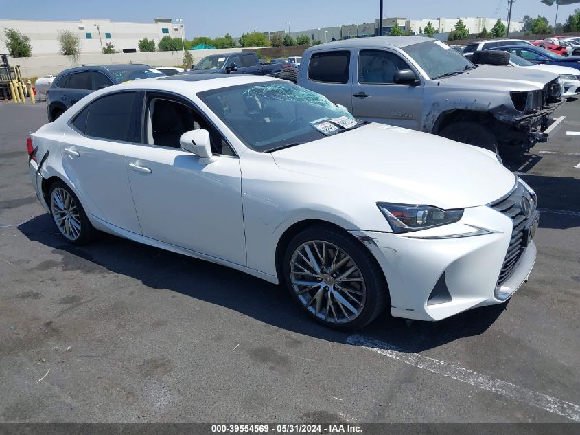 2018 LEXUS IS 300