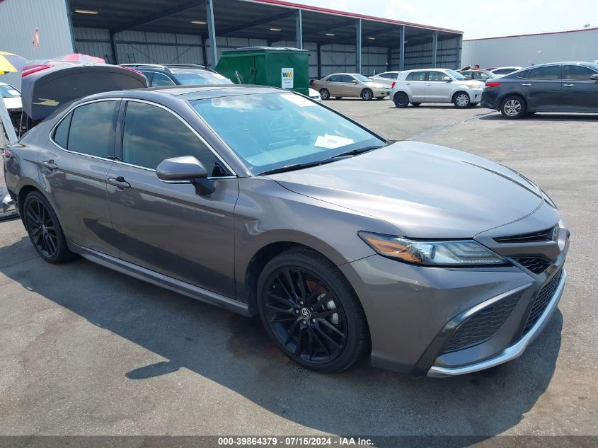 2021 TOYOTA CAMRY XSE