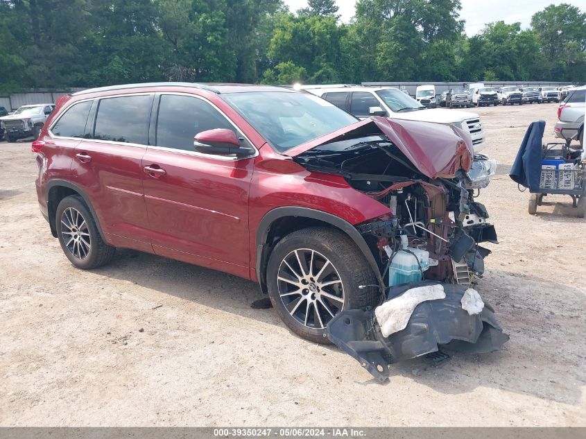 2018 TOYOTA HIGHLANDER SE