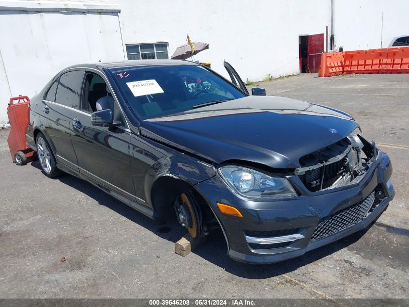 2013 MERCEDES-BENZ C 300 LUXURY 4MATIC/SPORT 4MATIC