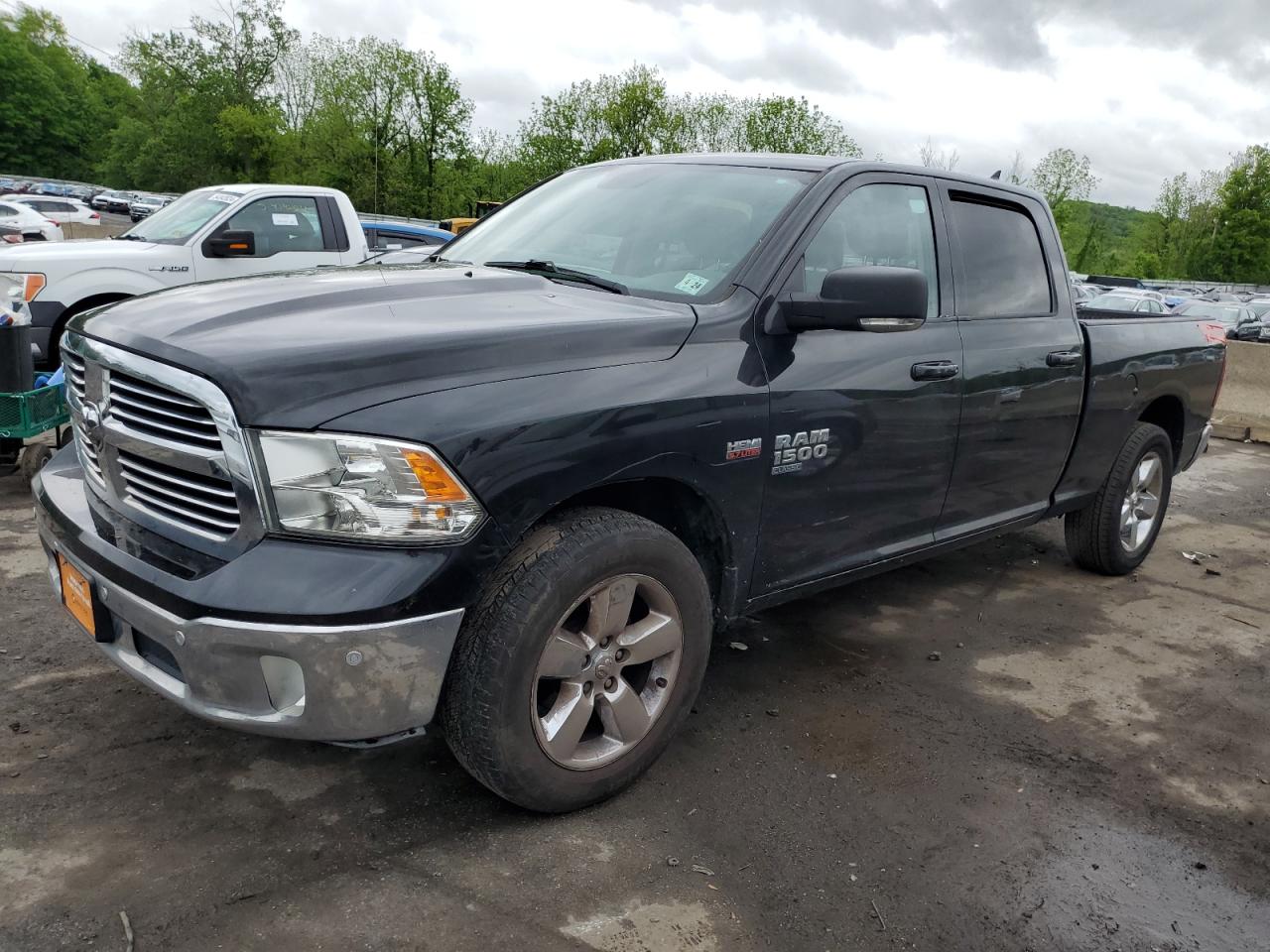 2019 RAM 1500 CLASSIC SLT