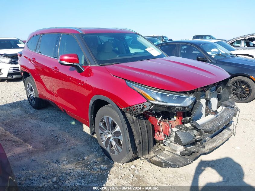 2021 TOYOTA HIGHLANDER XLE