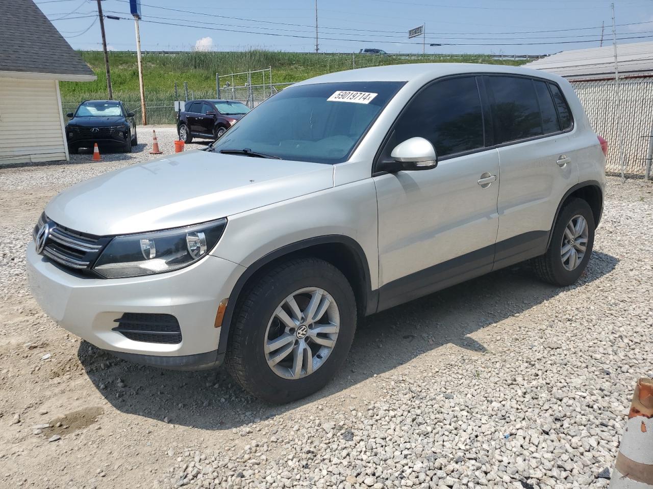 2013 VOLKSWAGEN TIGUAN S