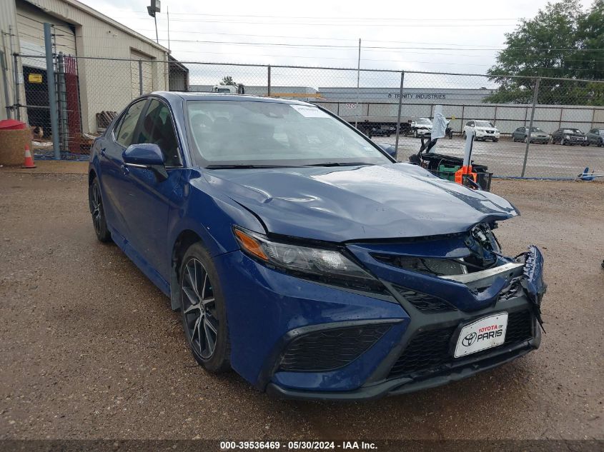 2024 TOYOTA CAMRY SE