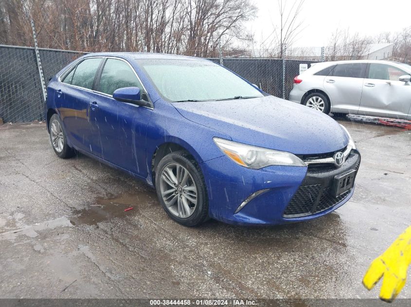 2015 TOYOTA CAMRY SE