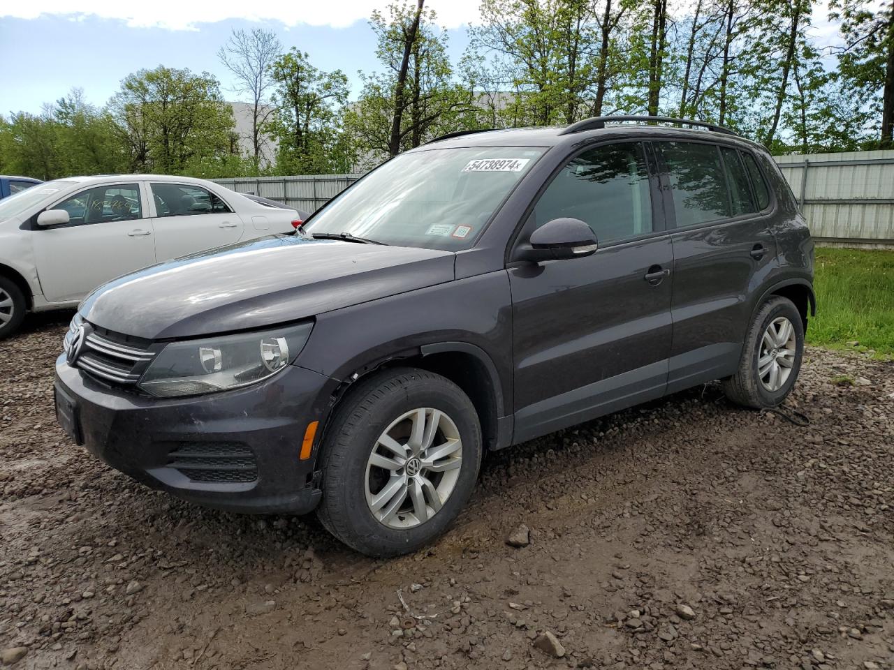 2016 VOLKSWAGEN TIGUAN S