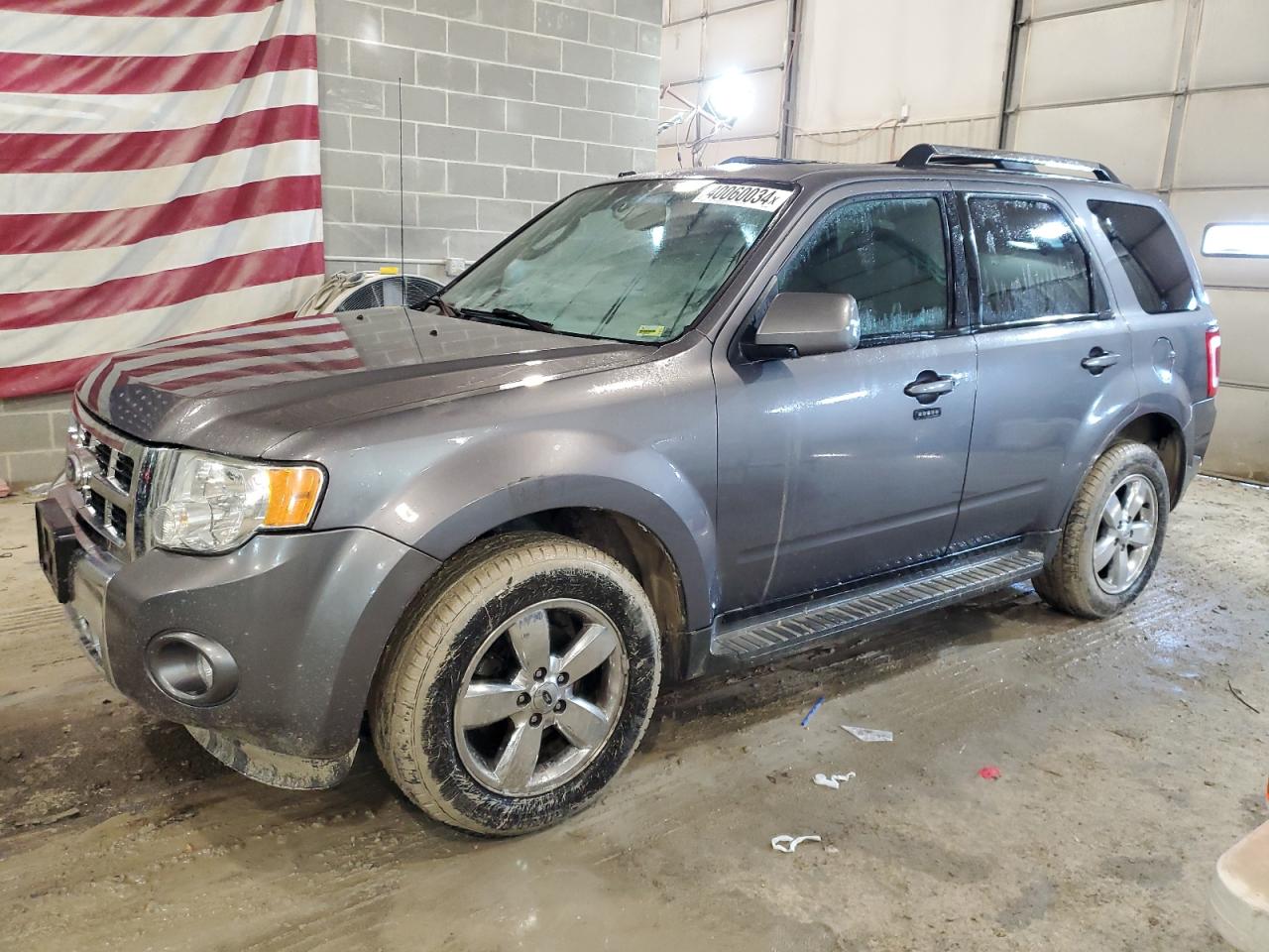 2010 FORD ESCAPE LIMITED