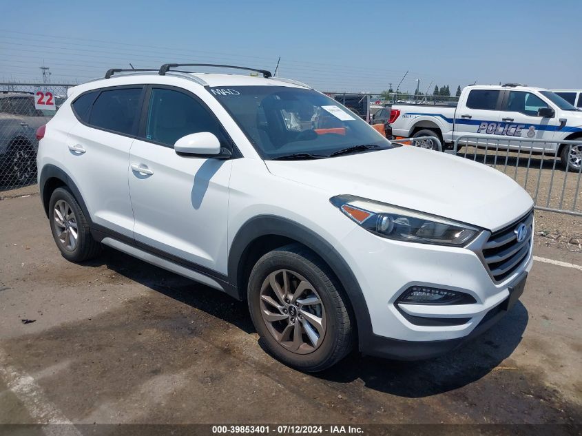 2017 HYUNDAI TUCSON SE