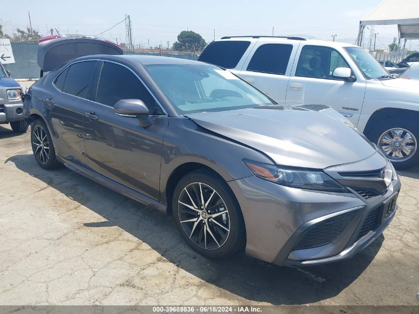 2024 TOYOTA CAMRY SE