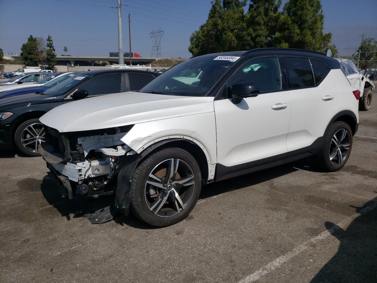 2022 VOLVO XC40 T5 R-DESIGN