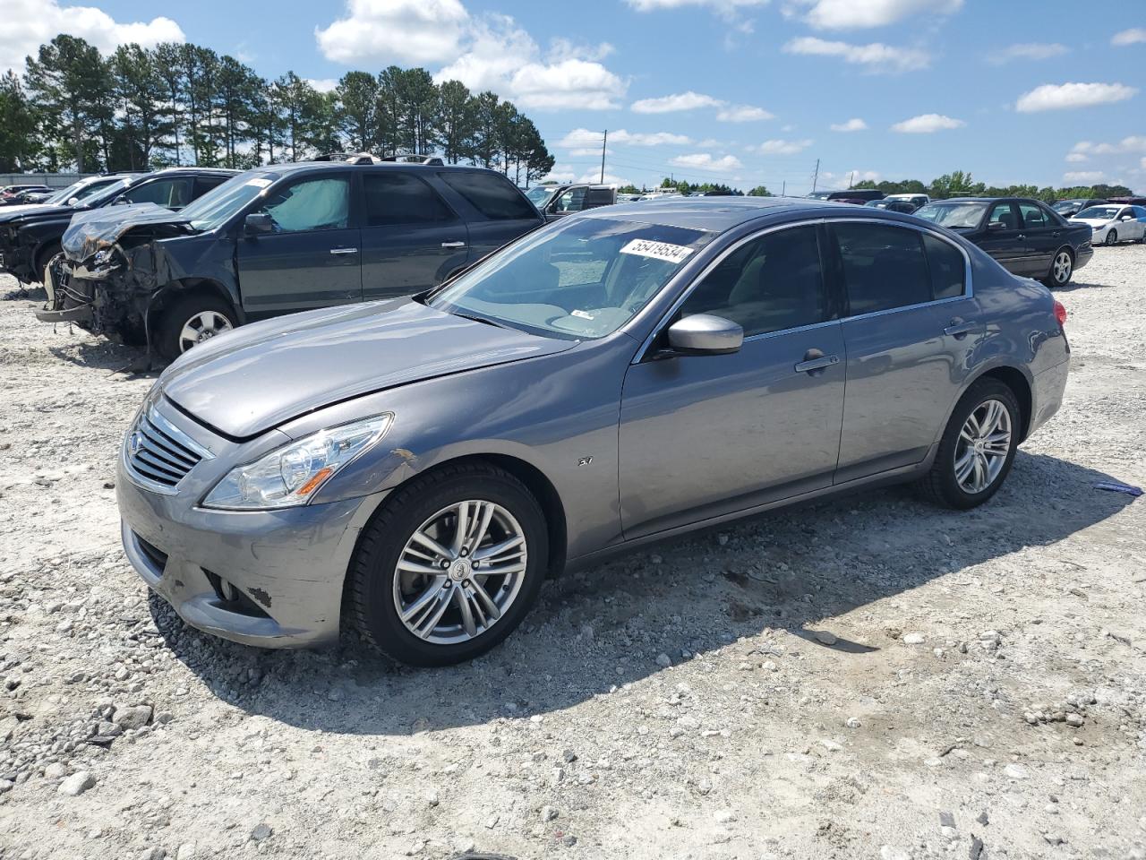 2015 INFINITI Q40