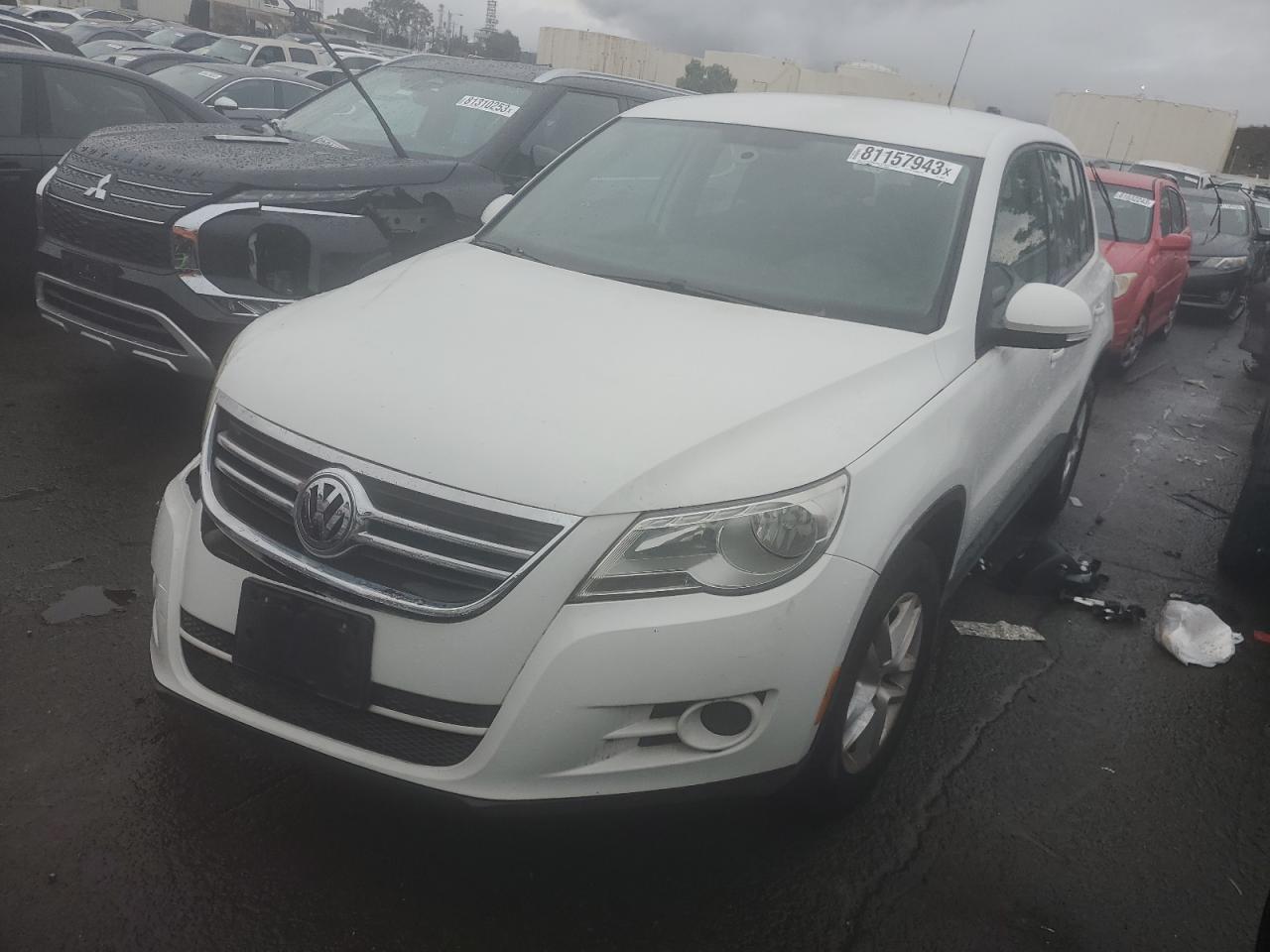 2011 VOLKSWAGEN TIGUAN S