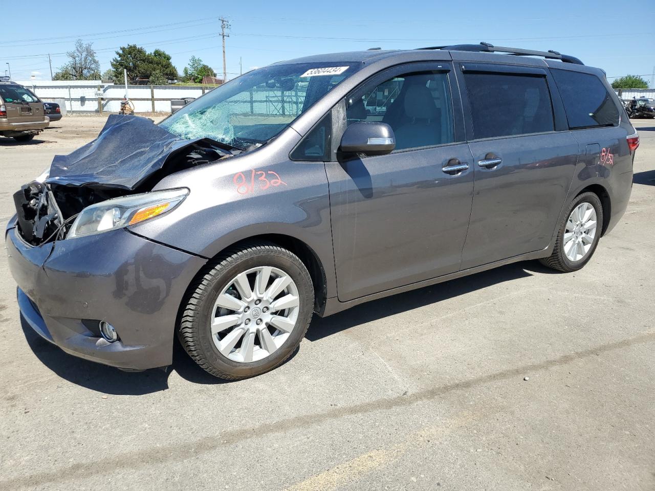 2017 TOYOTA SIENNA XLE