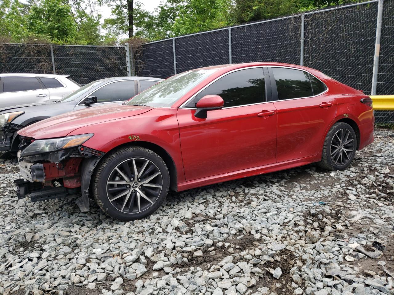 2021 TOYOTA CAMRY SE