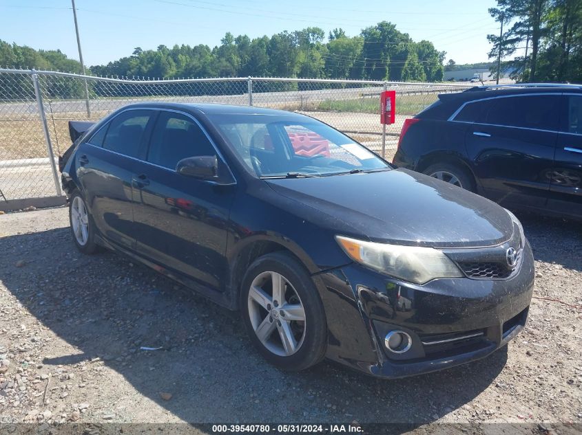 2014 TOYOTA CAMRY SE