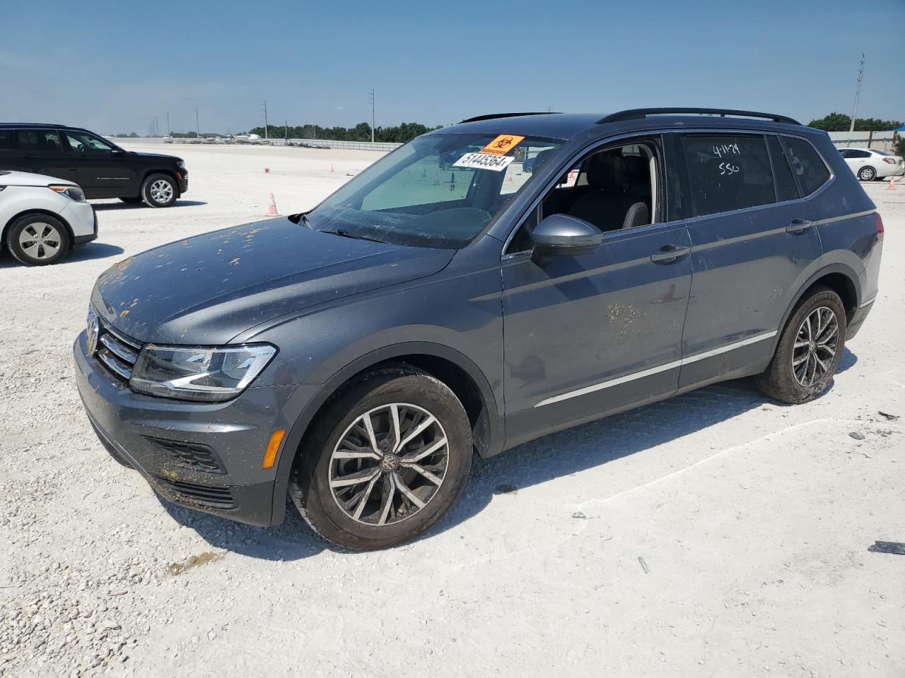 2021 VOLKSWAGEN TIGUAN SE