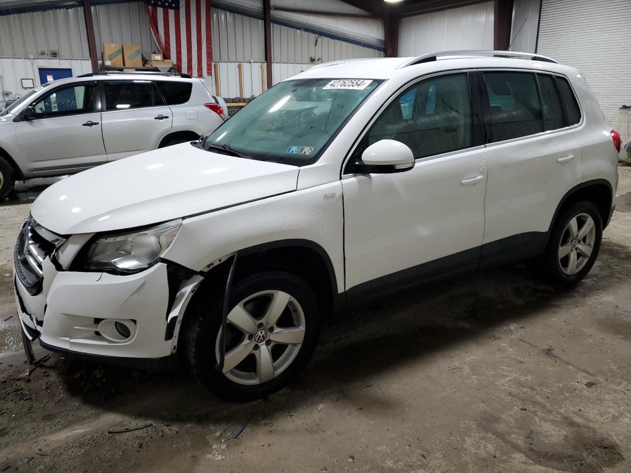 2010 VOLKSWAGEN TIGUAN SE