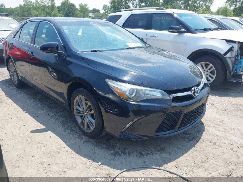 2015 TOYOTA CAMRY SE