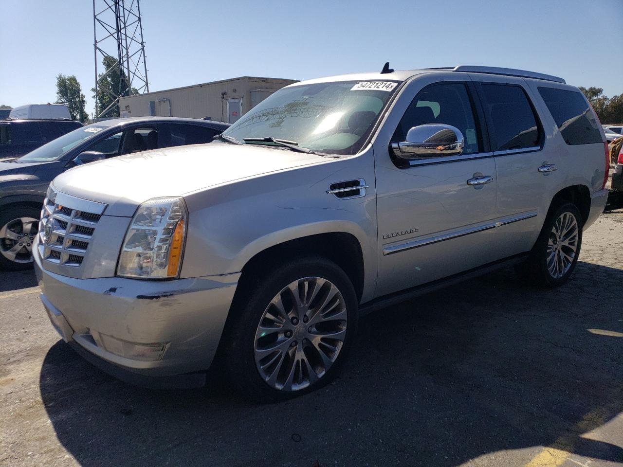 2011 CADILLAC ESCALADE PREMIUM