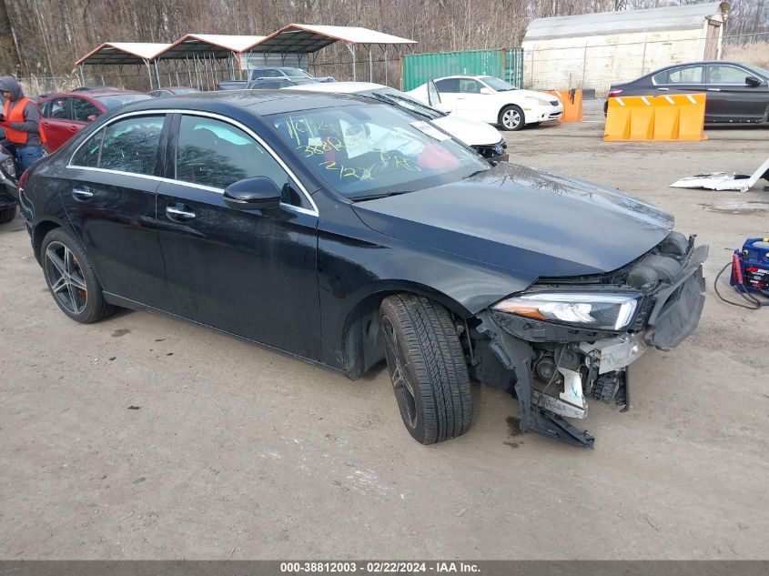 2019 MERCEDES-BENZ A 220 4MATIC