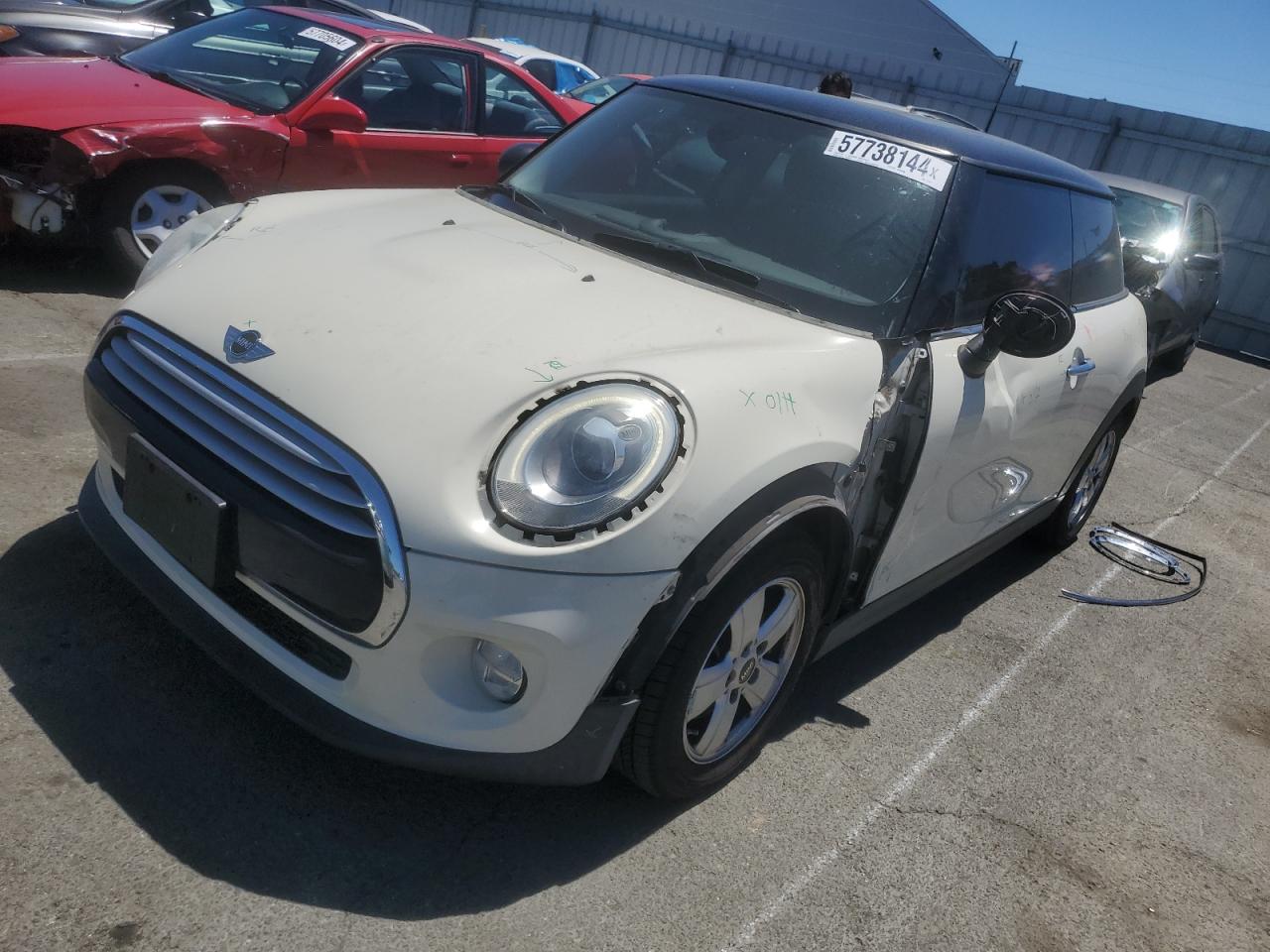 2014 MINI COOPER