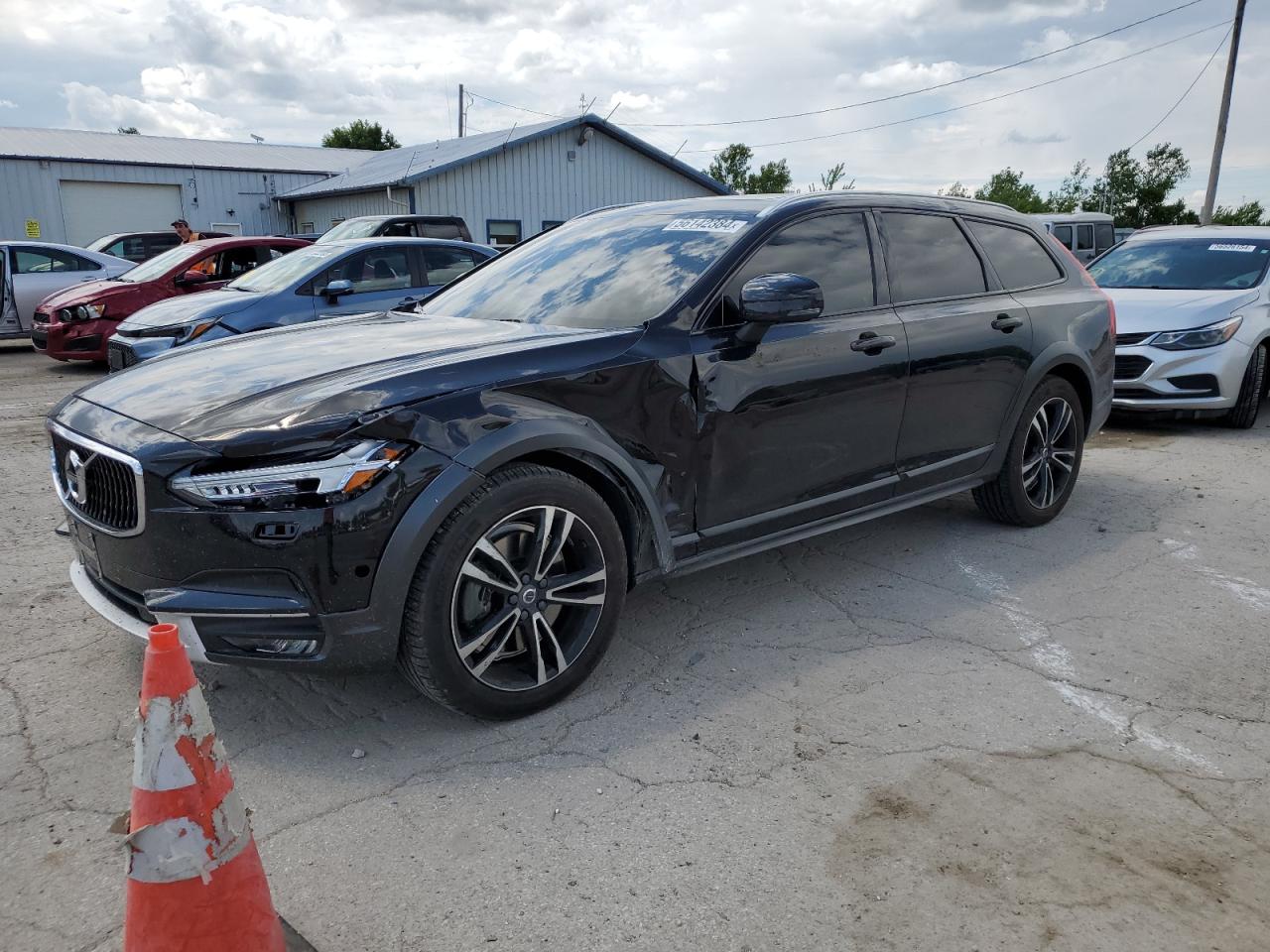 2018 VOLVO V90 CROSS COUNTRY T5 MOMENTUM