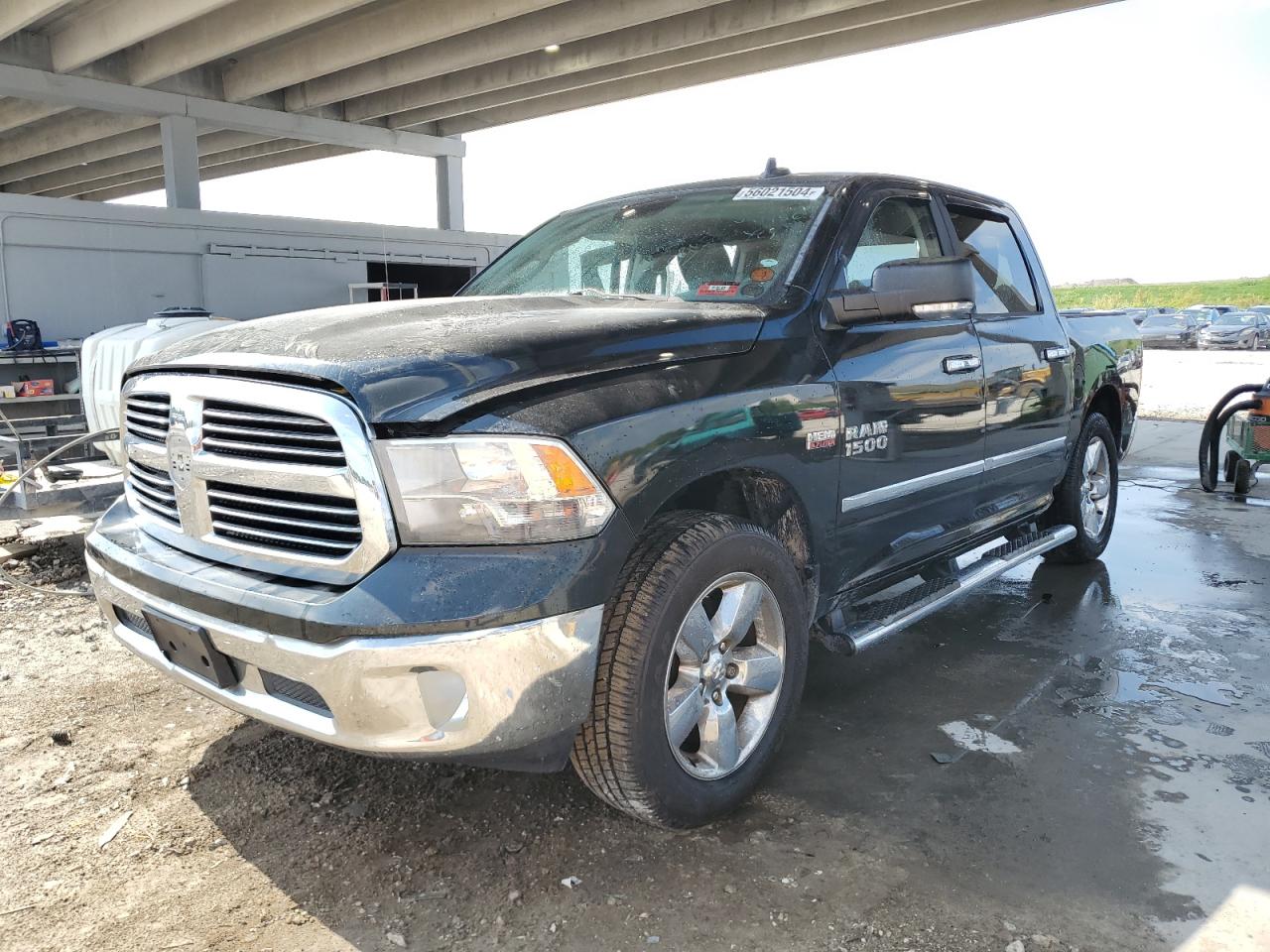 2015 RAM 1500 SLT