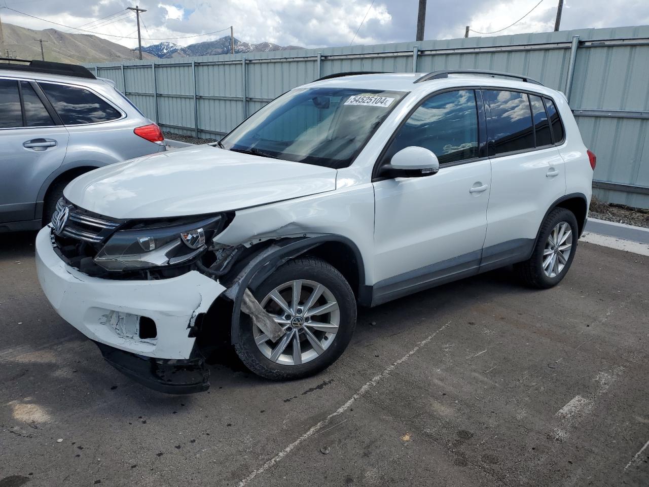 2015 VOLKSWAGEN TIGUAN S