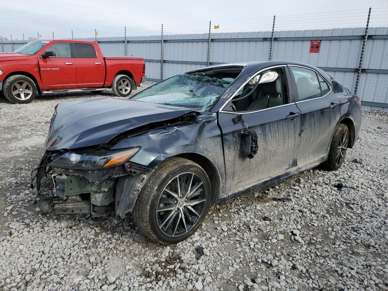 2021 TOYOTA CAMRY SE