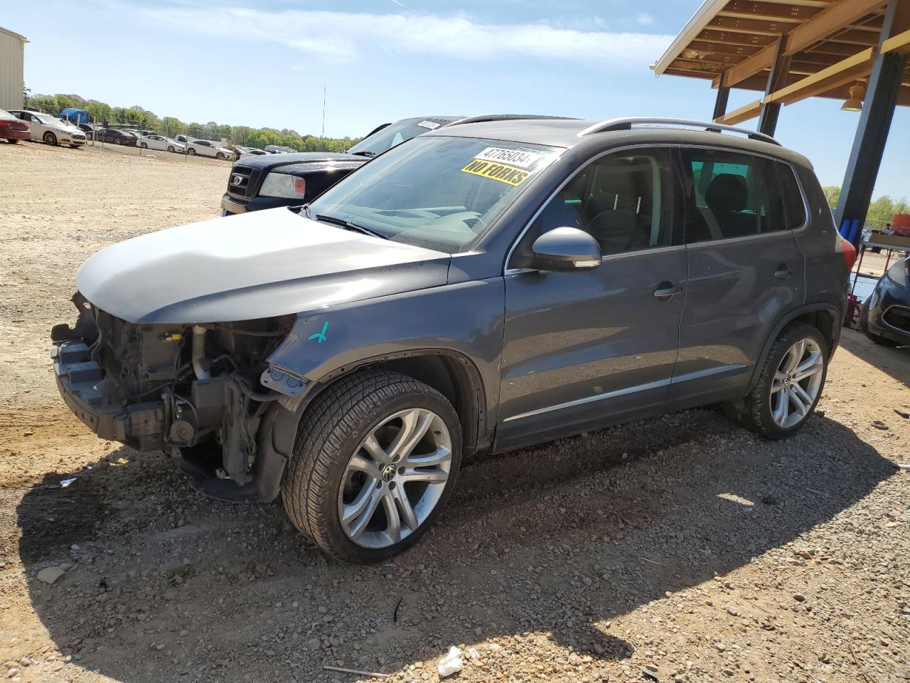 2013 VOLKSWAGEN TIGUAN S