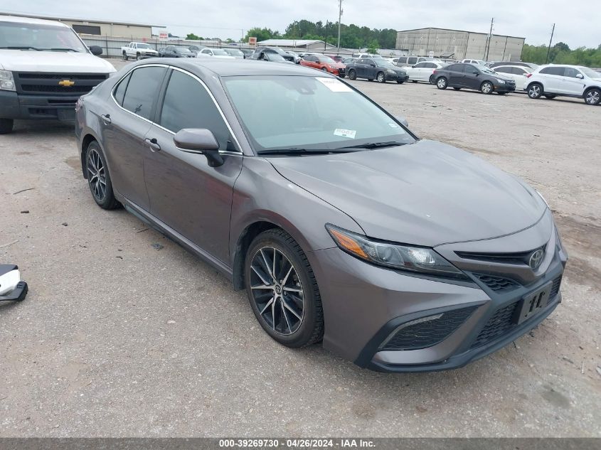 2022 TOYOTA CAMRY SE