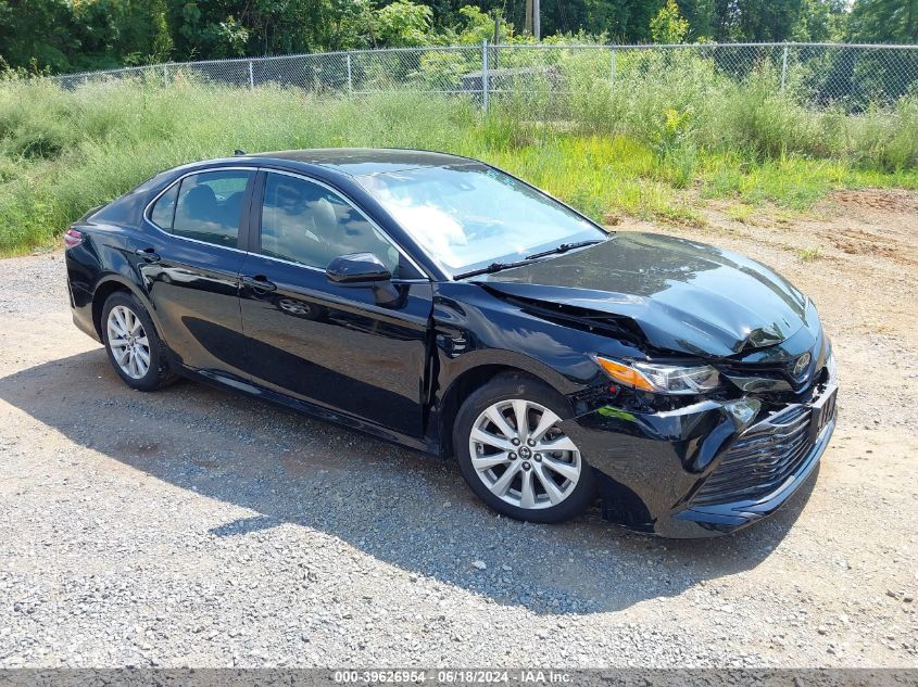 2019 TOYOTA CAMRY LE