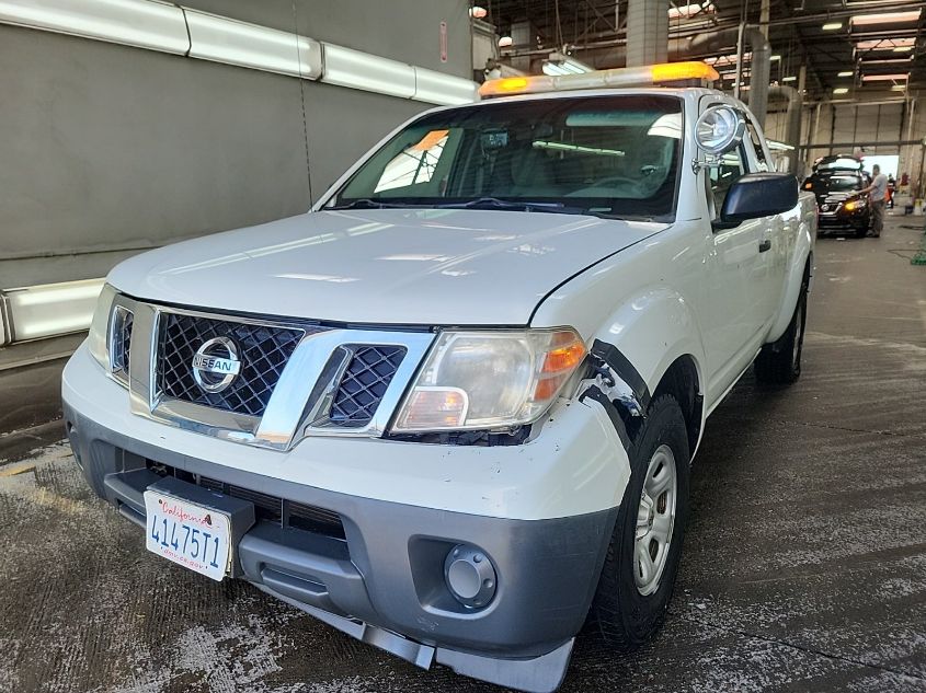 2015 NISSAN FRONTIER S