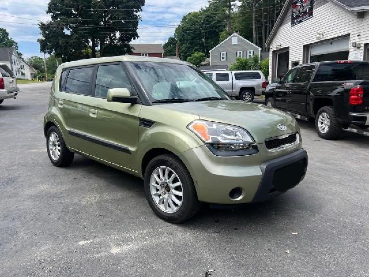 2010 KIA SOUL +