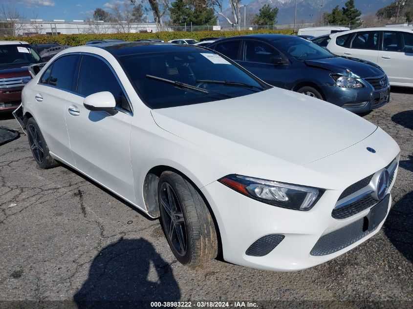 2019 MERCEDES-BENZ A 220