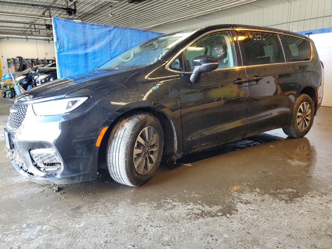 2023 CHRYSLER PACIFICA HYBRID TOURING L