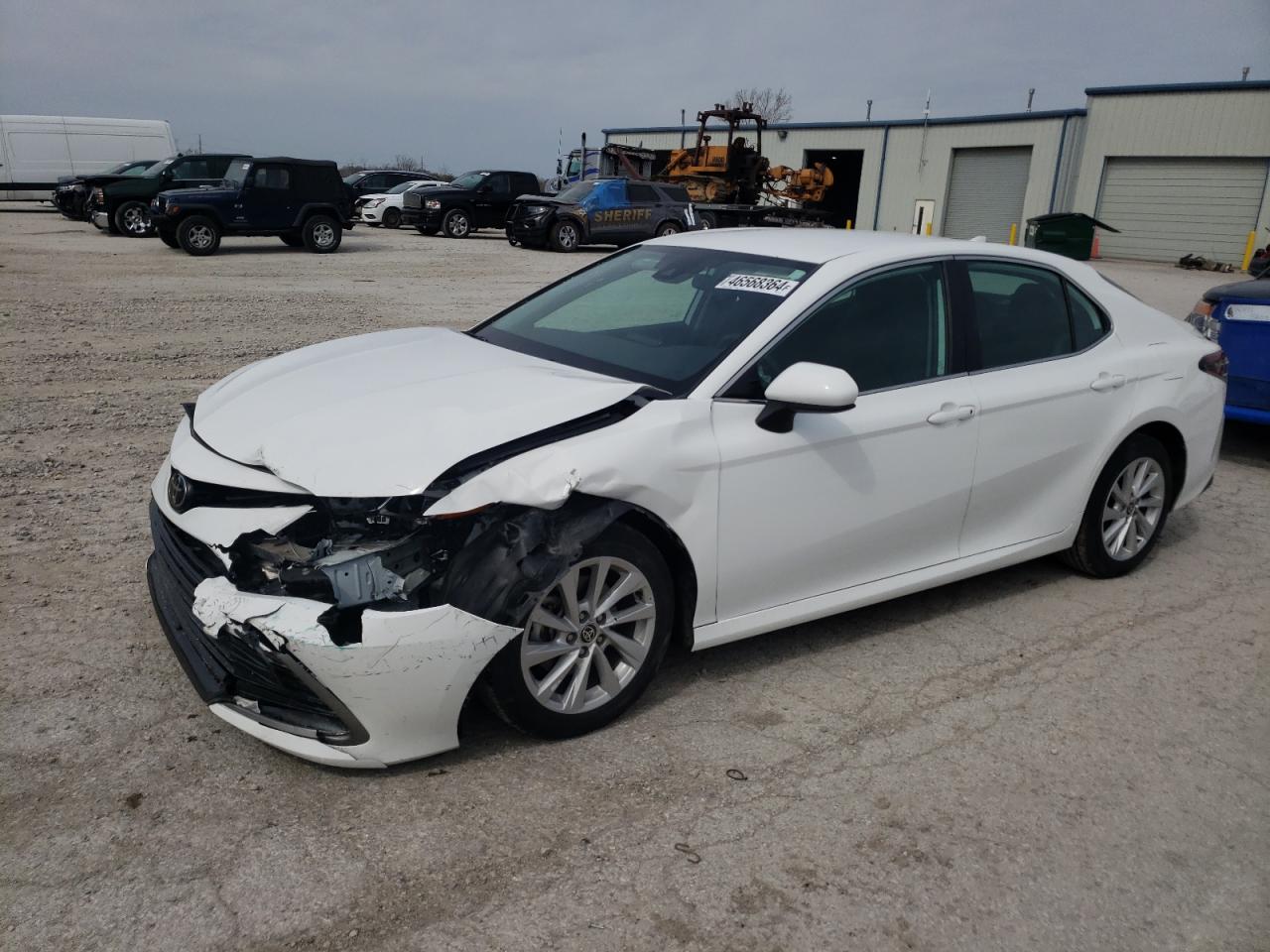 2022 TOYOTA CAMRY LE