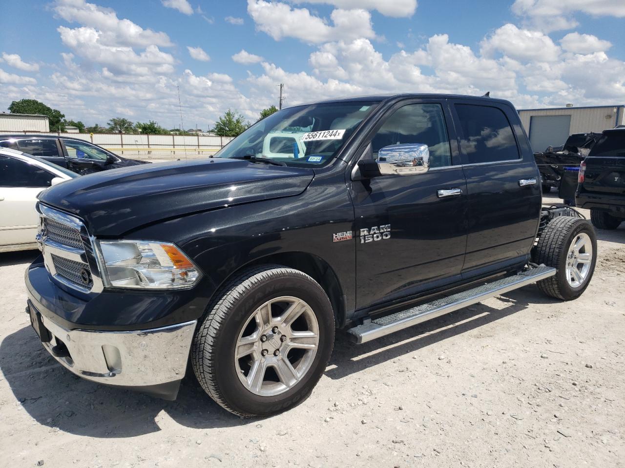 2018 RAM 1500 SLT