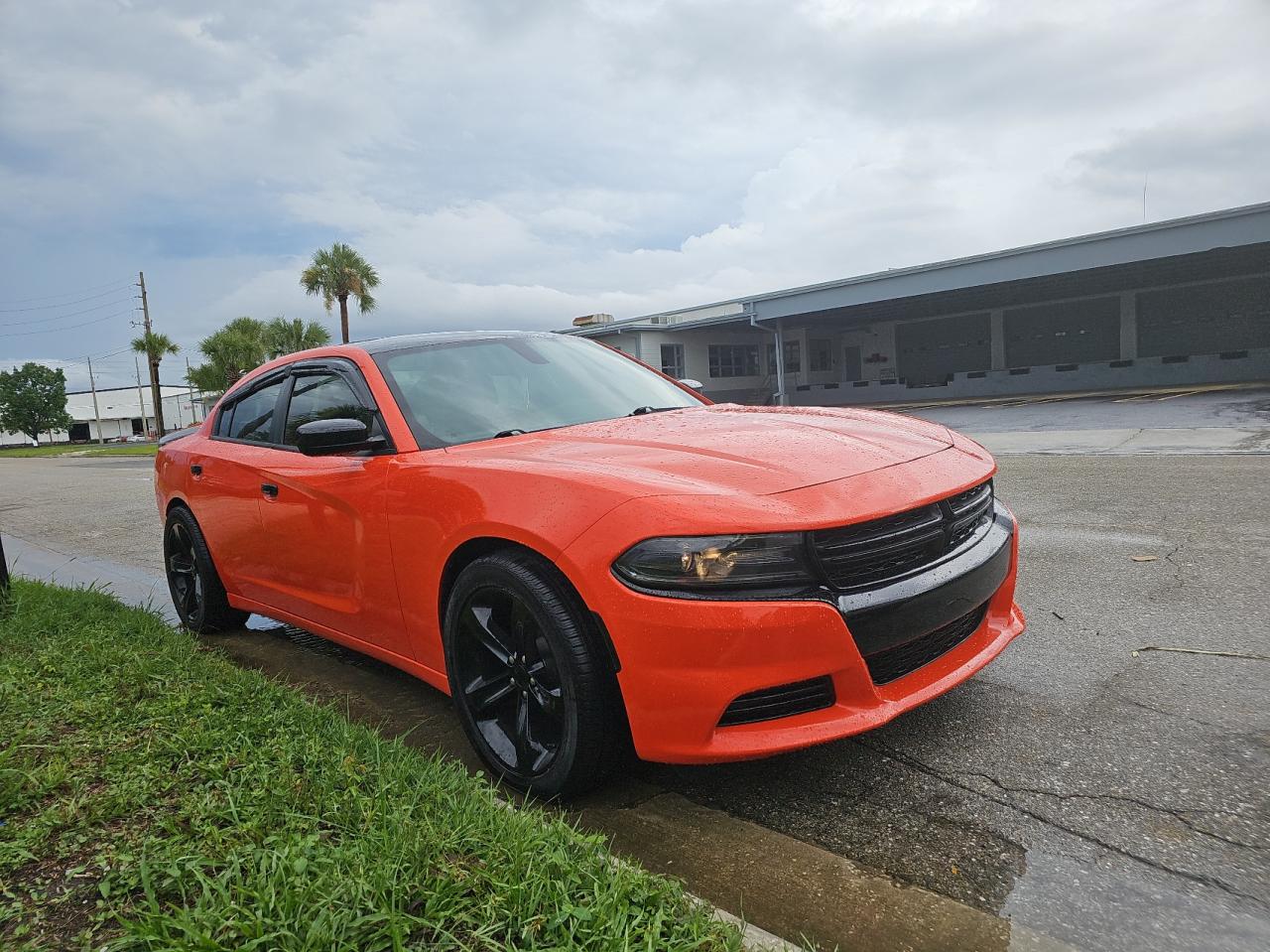 2017 DODGE CHARGER SXT