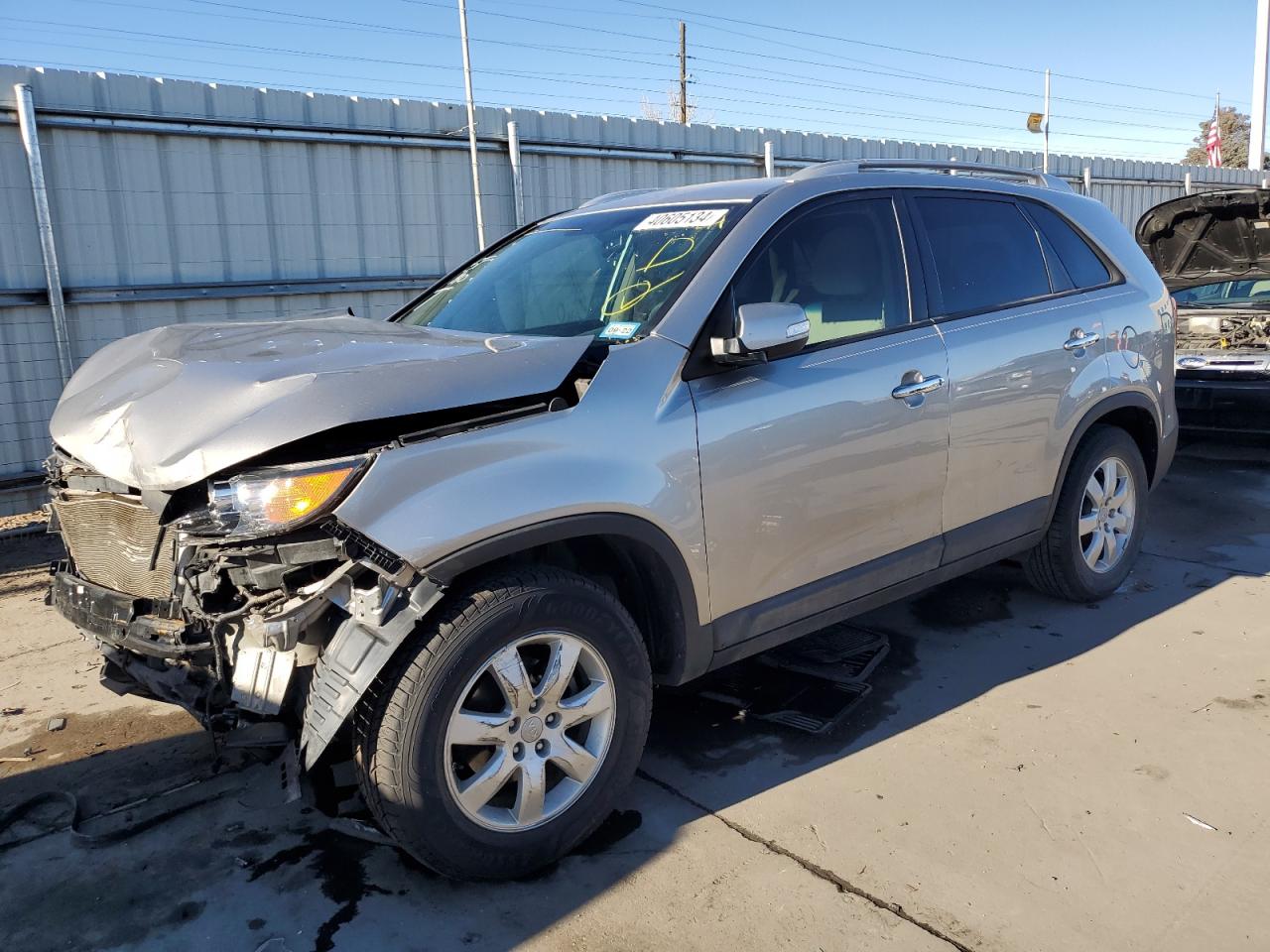 2013 KIA SORENTO LX