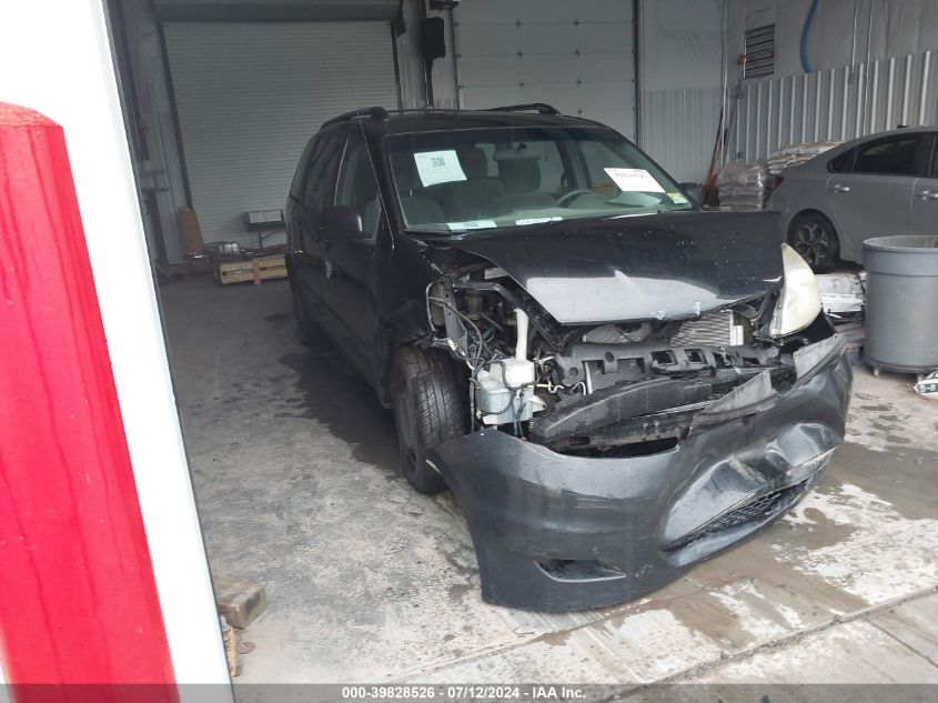 2010 TOYOTA SIENNA CE