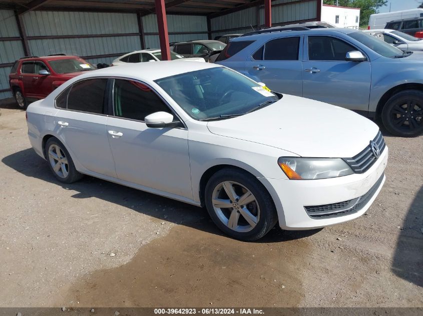 2013 VOLKSWAGEN PASSAT SE