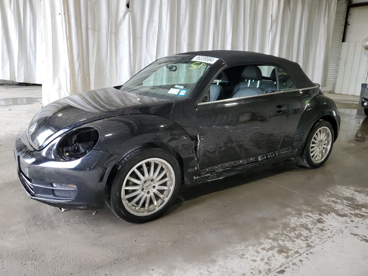 2013 VOLKSWAGEN BEETLE