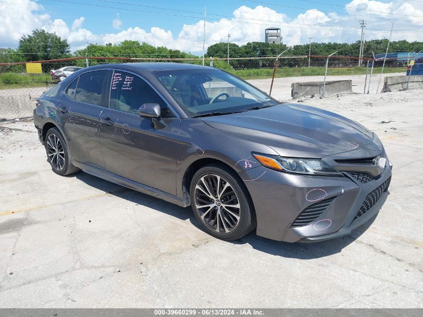 2018 TOYOTA CAMRY SE