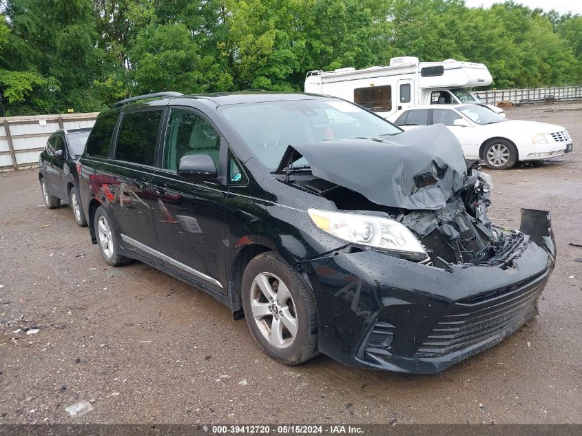 2018 TOYOTA SIENNA LE 8 PASSENGER