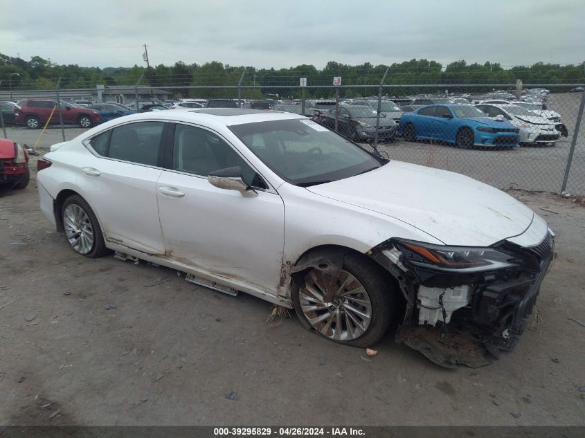 2019 LEXUS ES 300H ULTRA LUXURY