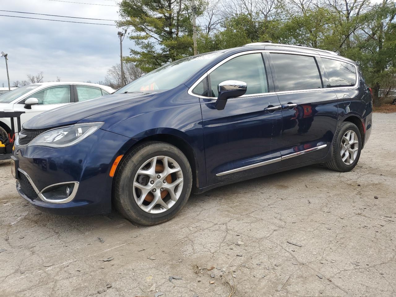 2019 CHRYSLER PACIFICA LIMITED